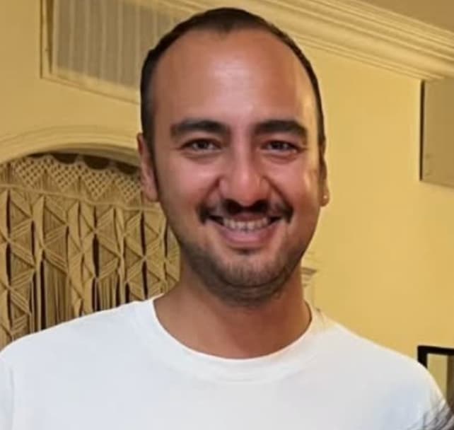 ناصر دادخدایی
