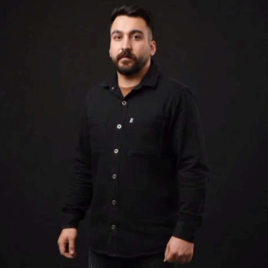 اسفندیار نادری