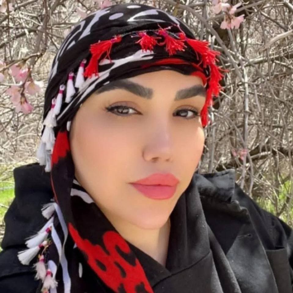 آذین فریدونی